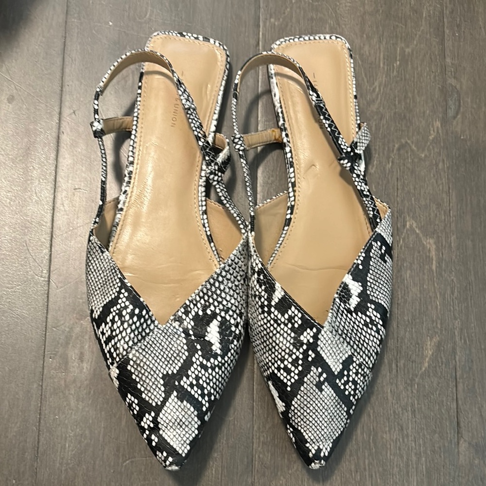 14th & Union Black and White Flats with Snake Print
